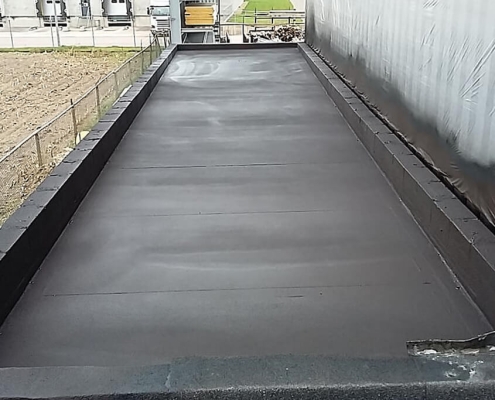 sandwichpanelen-dak-vloeibaar-rubber-coating